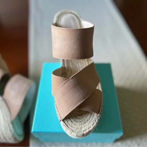 Kenneth Cole New York Olivia X Band Wedge Sz 7.5 - Picture 12 of 16